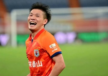 徐彬刚在中超坐稳主力!就被传闻要离队留洋,球迷推荐他去德甲