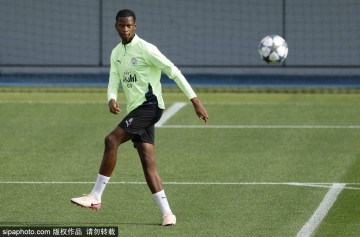 曼城青训的未来之星:17岁小将麦凯杜如何崭露头角